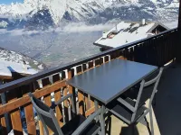 Apartment for 8 in Veysonnaz