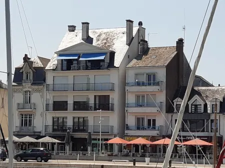 Apartment 4 pers. 60m2 on the port of Le Pouliguen, town center