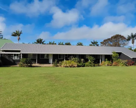 Norfolk Island Town Holiday Apartments Hotels in Burnt Pine