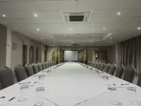 Cave Castle Hotel Hotels in Whitton