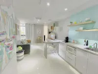 Stunning Studio w balcony for 2, 1 Queen Bed,1 Bathroom 5 mins to the beach Hotel a Condado