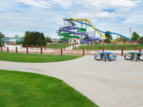 Holiday Inn Express & Suites BISMARCK by IHG Hotels in Bismarck