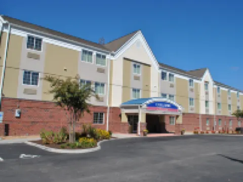 キャンドルウッド スイーツ コロニアル ハイツ フォート リー by IHG バミューダのホテル