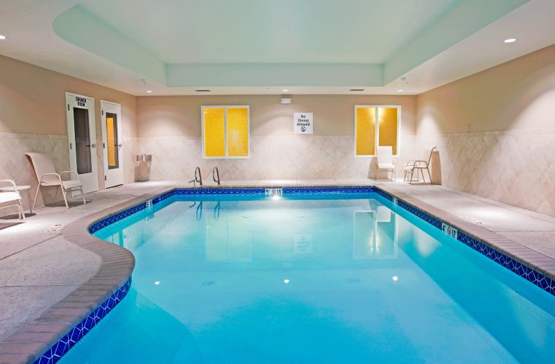 Holiday Inn Express & Suites Reno Airport by IHG photo 3