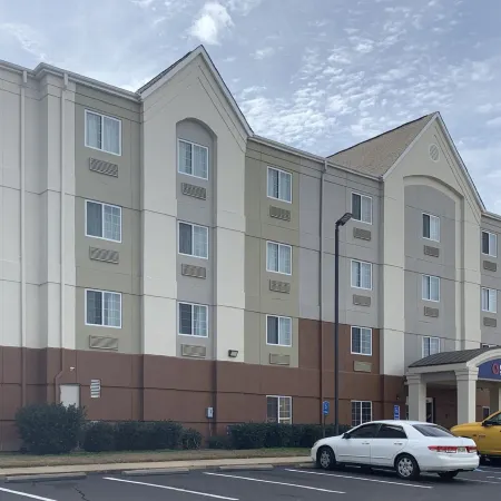 Candlewood Suites PEARL by IHG