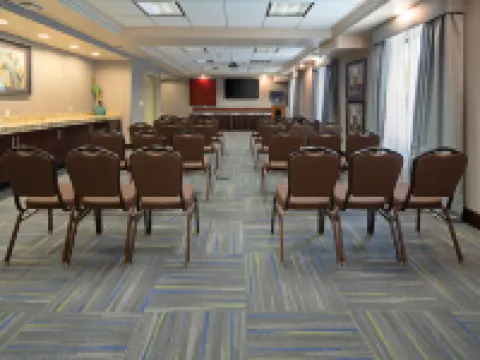 Hampton Inn Visalia Hotels in Visalia