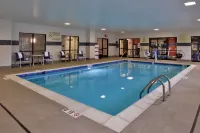 Hampton Inn & Suites Ann Arbor-West - Swimmingpools