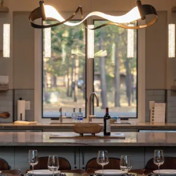 Alpine Lodge Sunriver, 5 Br Luxe, Sharc, Hot Tub, King Suites, EV, Ft Rock Park