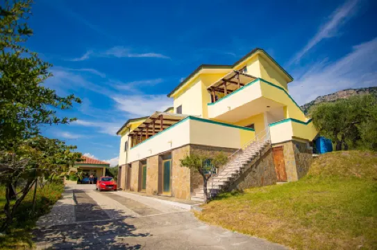 Residenza Giancesare Family Apartments