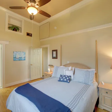 Bright Historic Apartment | 2 Blocks to Downtown