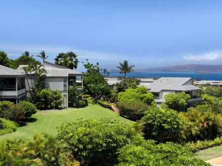 Wailea Ekolu Village - CoralTree Residence Collection Отели в г. Wailea