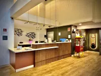 Quality Inn & Suites Thunder Bay Downtown