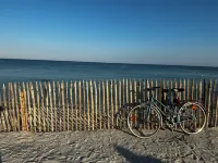 Villa SEA & swimming pool CALM فنادق في Ploneour-Lanvern