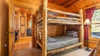 A+ Mountain Vistas ❃ Starlink ❃ Fire Pit ❃ Secluded ❃ 15 miles to National Park