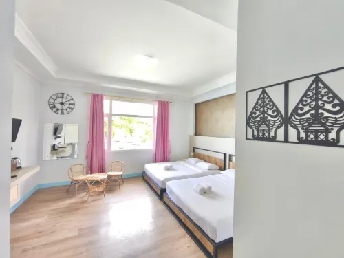 Allisa Resort Hotel Hotels in Anyar