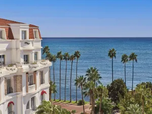 호텔 바리에르 르 마제스틱 칸