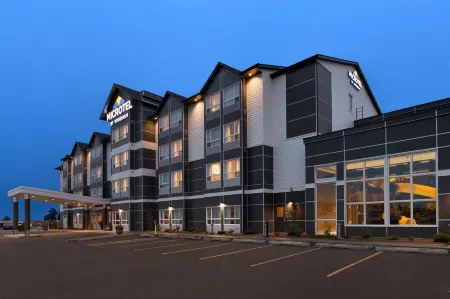 Microtel Inn & Suites by Wyndham Lloydminster