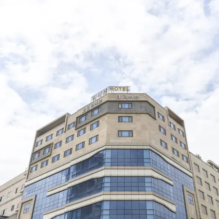 Wonju Riverview Отели рядом с достопримечательностью «Парк Танван»