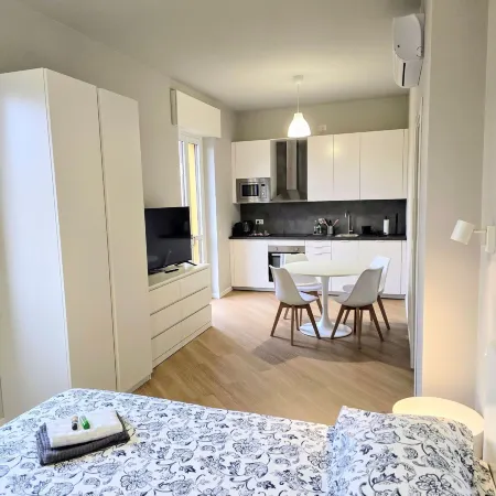 Monza Apartments