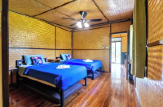 Bansuanphutarn Hotels near Khao Sok Lake