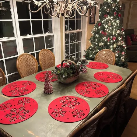 Hannah's Hideaway-3 Miles To Stores, Restaurants, Sleeps 16, No Steps To water!