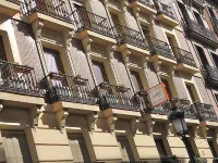 Hostal Art Madrid Hotels near Carabanchel