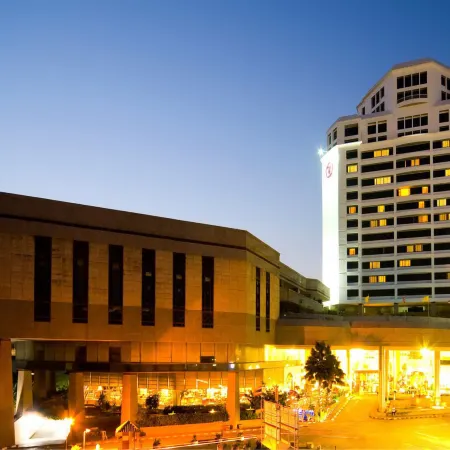 Thumrin Thana Hotel