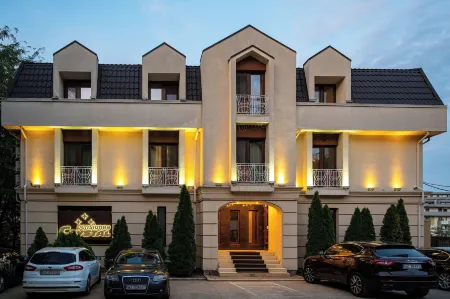 Pensiunea Crystal Отели в г. Богонос