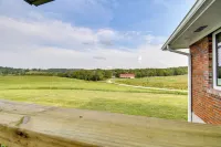 10 Mi to Red River Gorge: Peaceful Rural Getaway! - 3-Star
