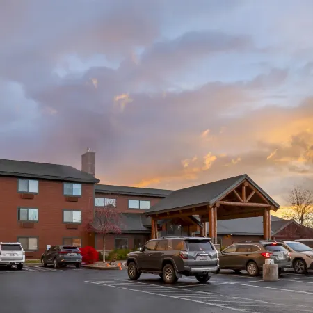 Best Western Plus McCall Lodge Suites