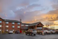 Best Western Plus McCall Lodge  Suites - parking