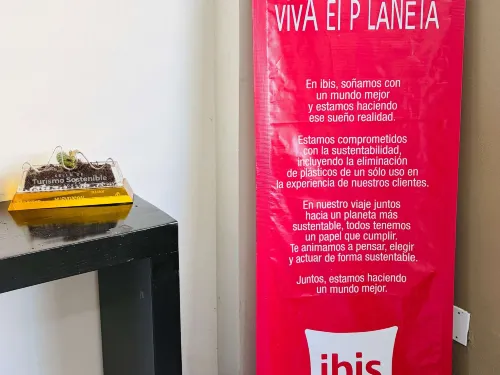 Ibis Monterrey Valle Photos