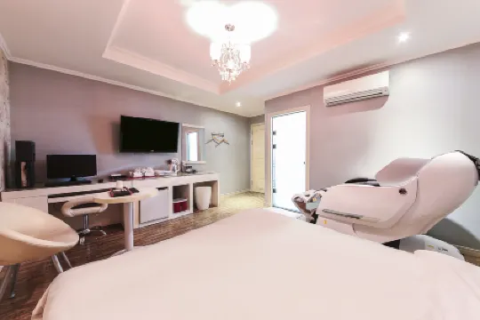 Incheon (Juan) Sunflower Отели рядом с достопримечательностью «Juan Central Church»