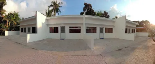 3 x 2BR each good for 12pax 3km to beach