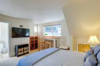 Charming Indianola Home Walk to Town!