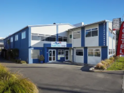 Pacific Coast Lodge and Backpackers Hotels in Mount Maunganui