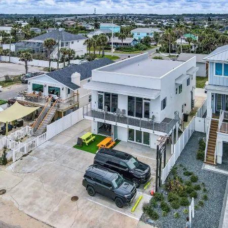 Ocean Front Flagler Beach Sleeps 5 People