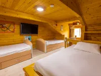 Hamchorom Pension Hotels near Phoenix Snow Park