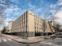 Livensa Living Pamplona Albergue Juvenil Hotels near UPNA