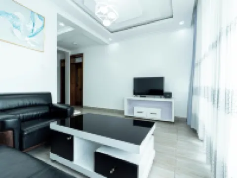 Apartment - Sleeps 4 - Parking - Balcony