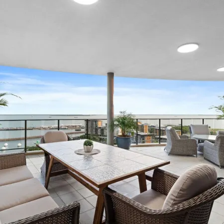 ZenLux 4BR Waterfront Penthouse Pad 270 Panoroma