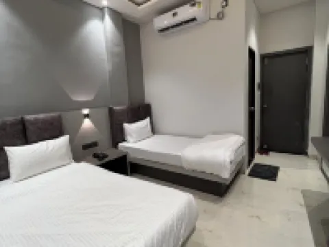 Hotel Shiva Palace Hotels in Ujjain