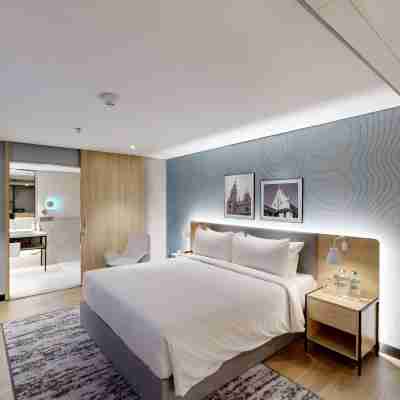 Park Inn & Suites by Radisson Thrissur East Fort Rooms