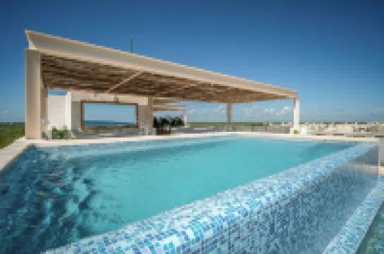 Greta Puerto Morelos