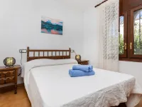 Castilla Hotels near Cala Bot