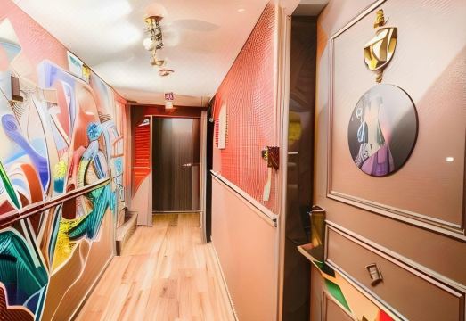 앱솔루트 호텔 근처 지하철역