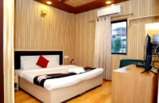 The Mountain View Tapovan