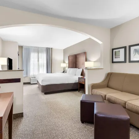 Comfort Suites
