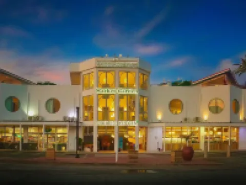 Commodore Suites Hotels in Simpson Bay