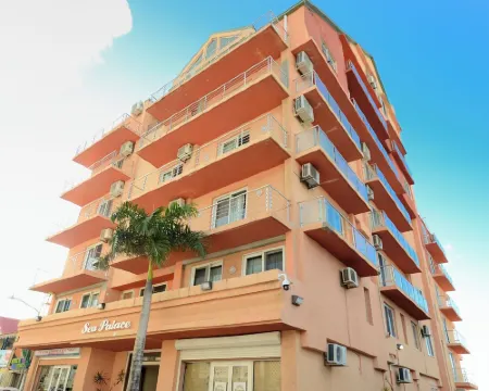 Sea Palace Hotels in Philipsburg